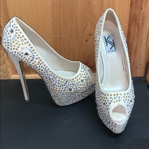Peep toe jeweled stone heels